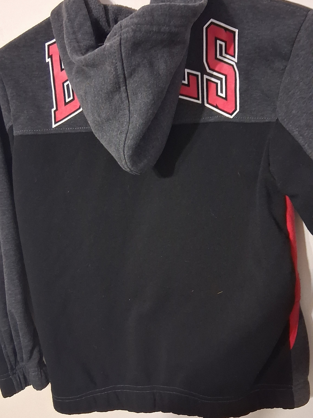 NBA Chicago Bulls Youth Charcoal & Red Zip Hoodie - Picture 4 of 4